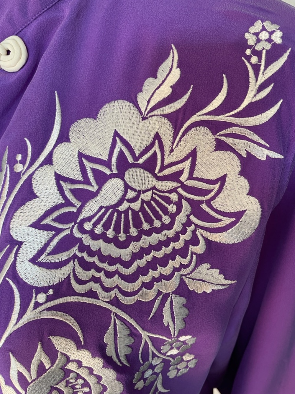 NWT Bob Mackie Purple Button-Down White Embroidered Floral Tunic Mandarin Collar - Picture 3 of 10